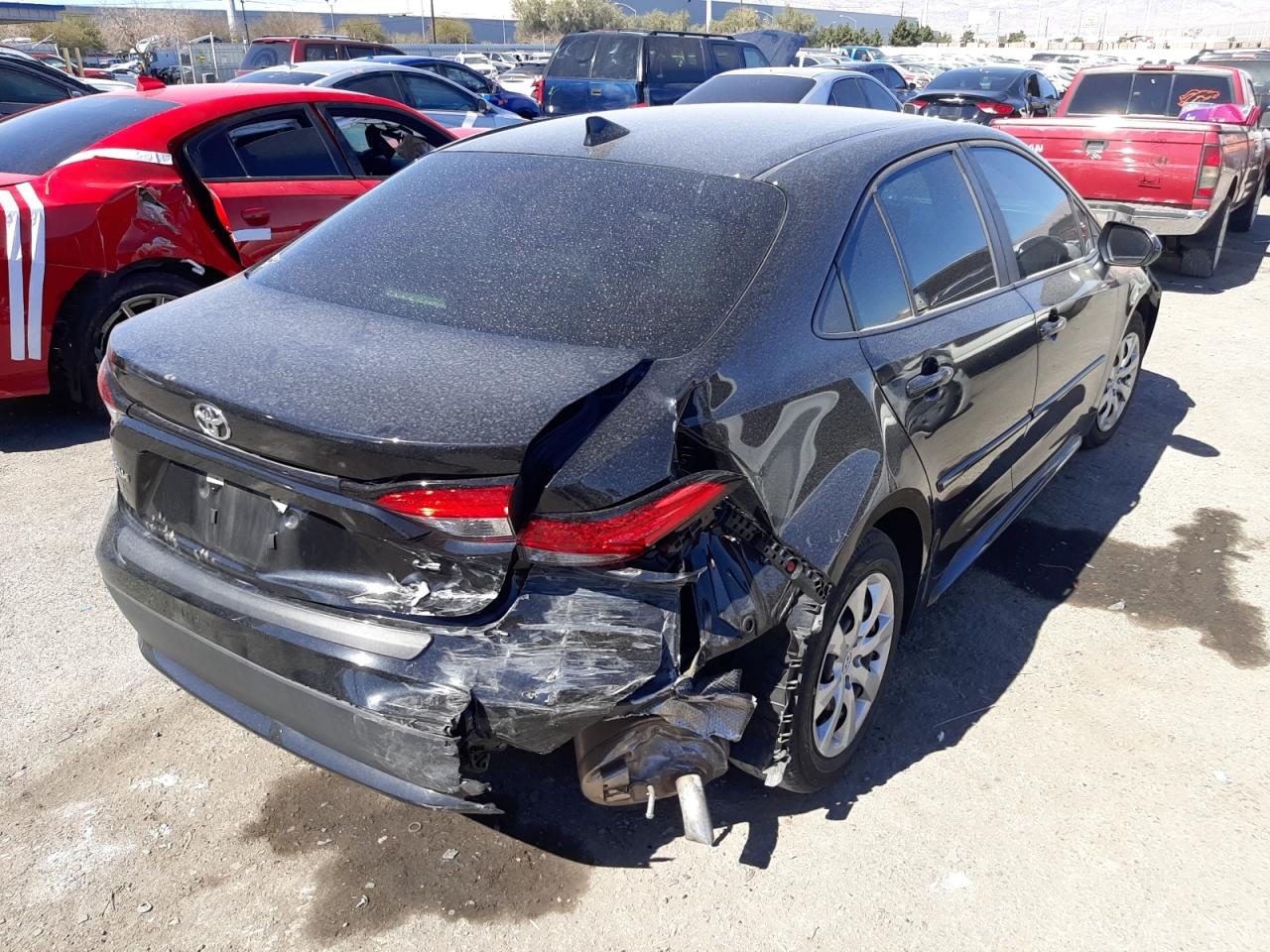 Photo 4 from auction – 2021 TOYOTA COROLLA LE with VIN 5YFEPMAE4MP177200
