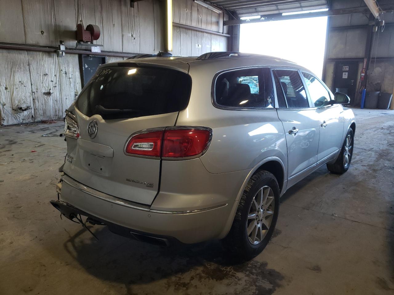 Photo 4 from auction – 2016 BUICK ENCLAVE with VIN 5GAKVBKD6GJ327854