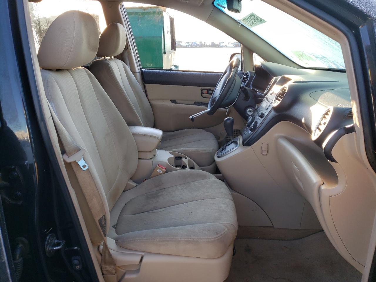 Photo 5 from auction – 2007 KIA RONDO BASE with VIN KNAFG525277088429
