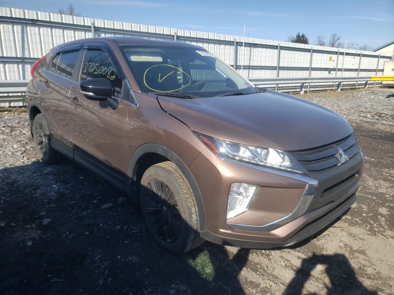 MITSUBISHI ECLIPSE CR 2018 with VIN JA4AT4AA1JZ059852 - Photo from auction