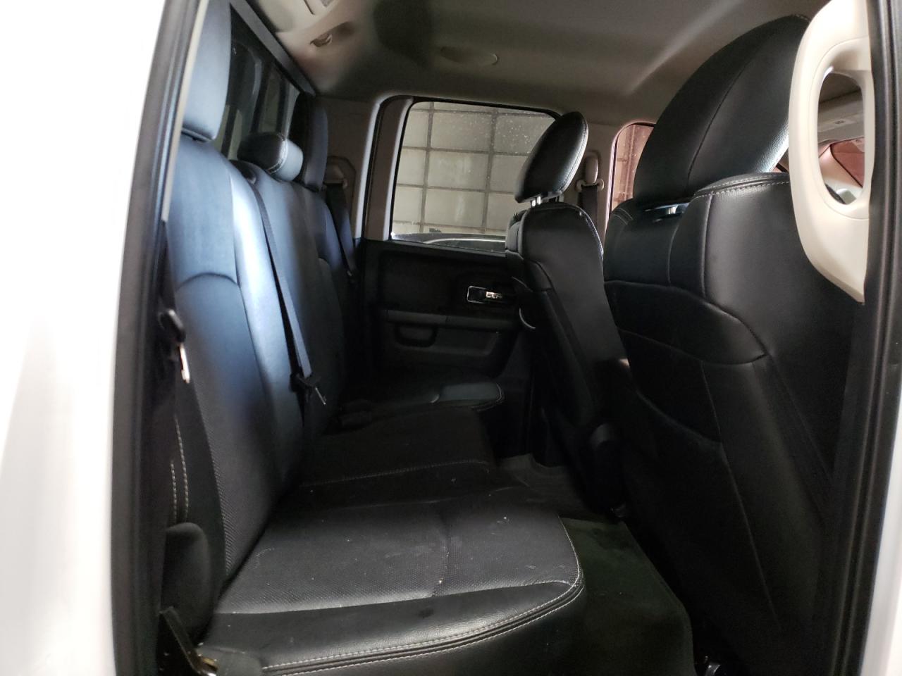 Photo 6 from auction – 2015 RAM 1500 LARAM with VIN 1C6RR7JM4FS744499