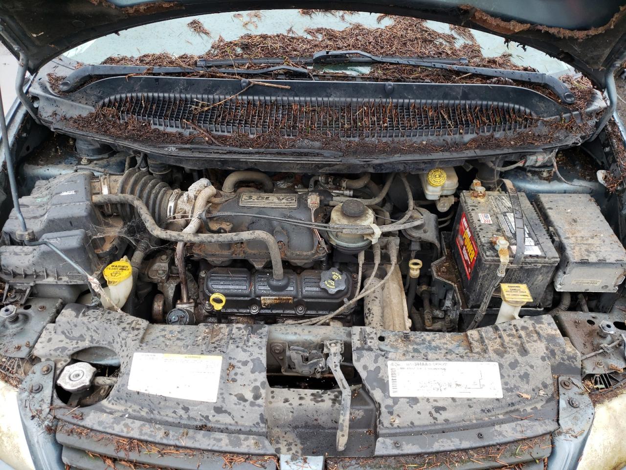 Photo 7 from auction – 2005 DODGE GRAND CARA with VIN 2D4GP44L75R574276
