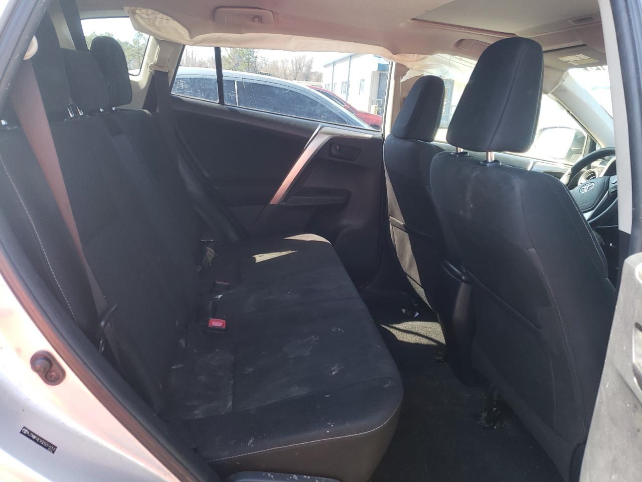 Photo 6 from auction – 2013 TOYOTA RAV4 XLE with VIN JTMWFREV0D5016905