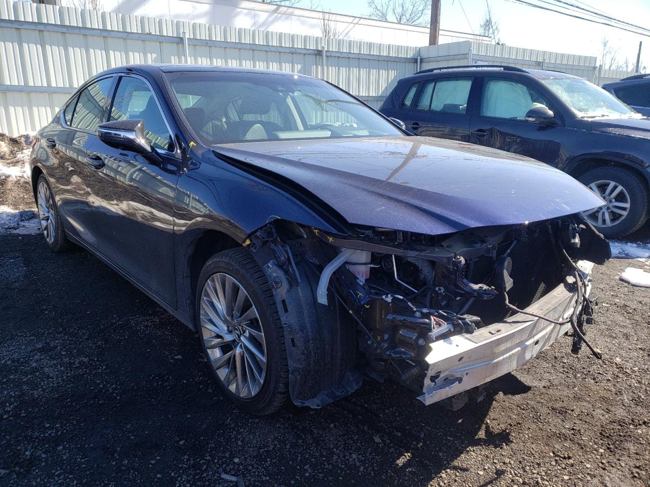 LEXUS ES 350 2019 with VIN 58ABZ1B11KU015777 - Photo from auction