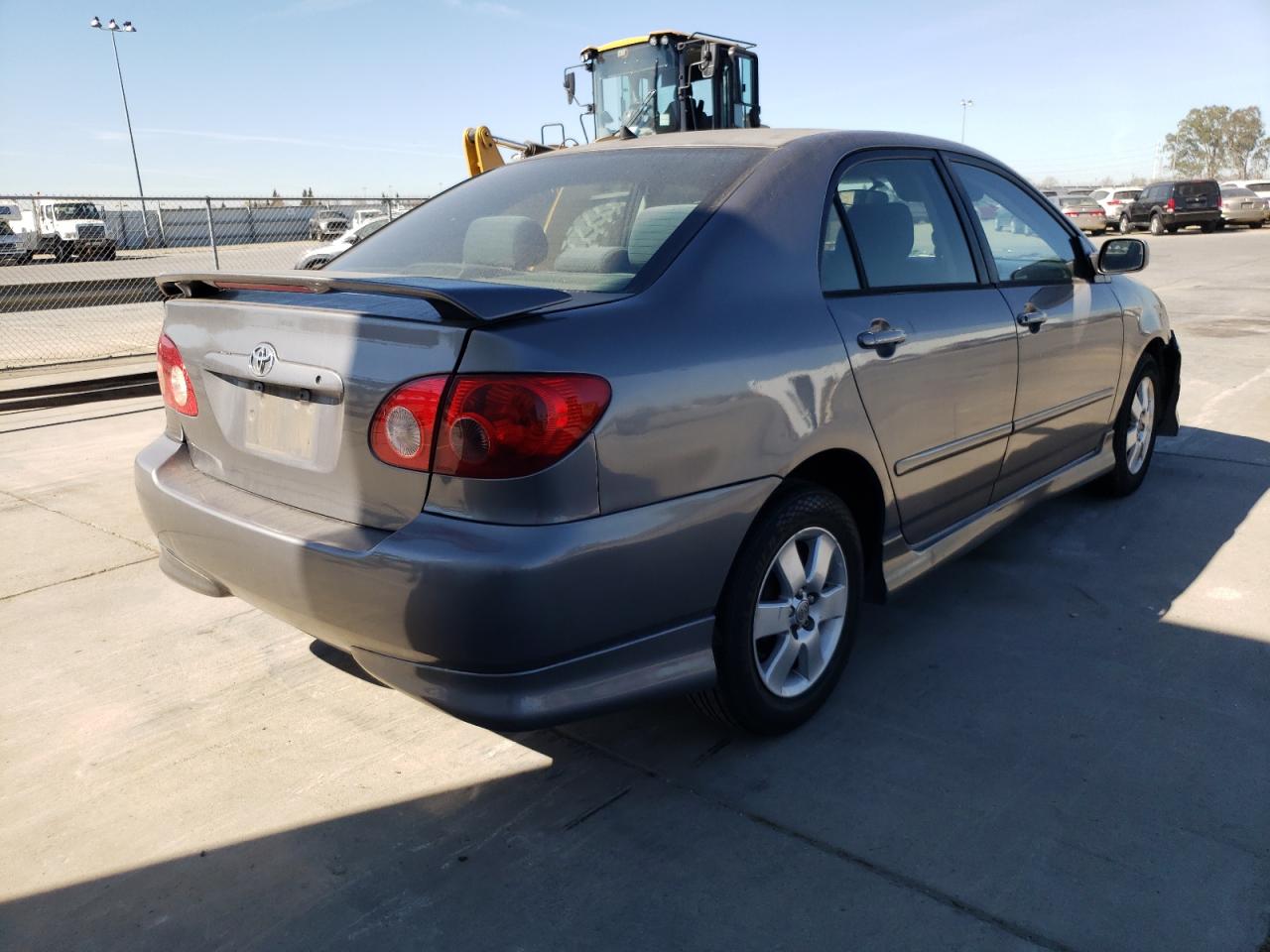 Photo 4 from auction – 2005 TOYOTA COROLLA CE with VIN 1NXBR32E05Z559066