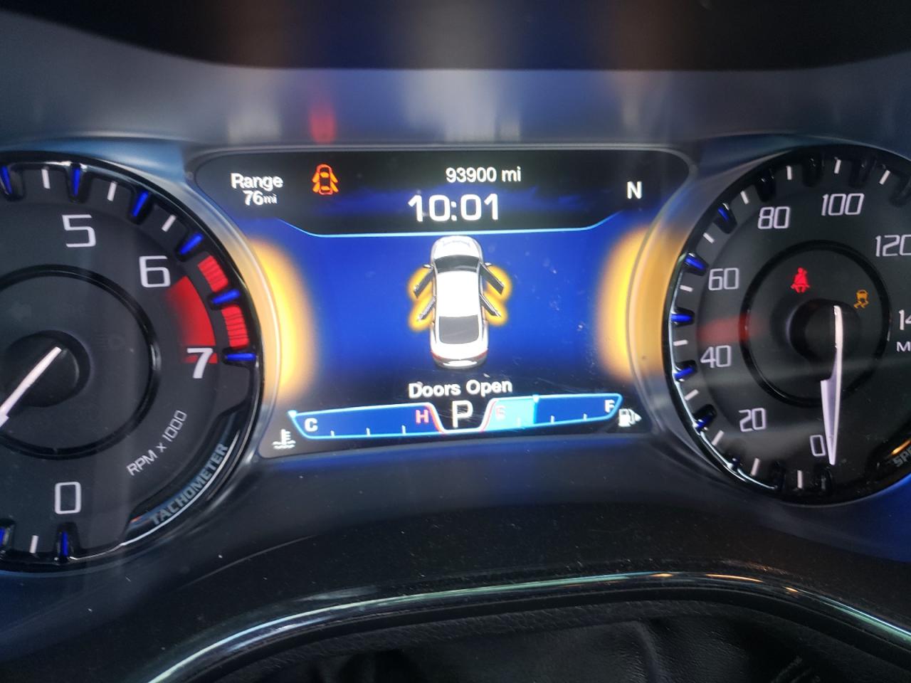 Photo 8 from auction – 2015 CHRYSLER 200 S with VIN 1C3CCCBB1FN550909