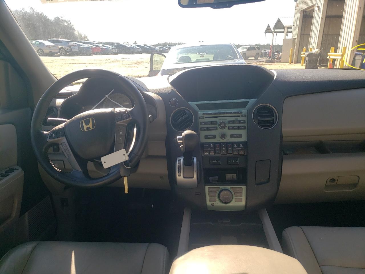 Photo 9 from auction – 2011 HONDA PILOT EXLN with VIN 5FNYF3H70BB018331