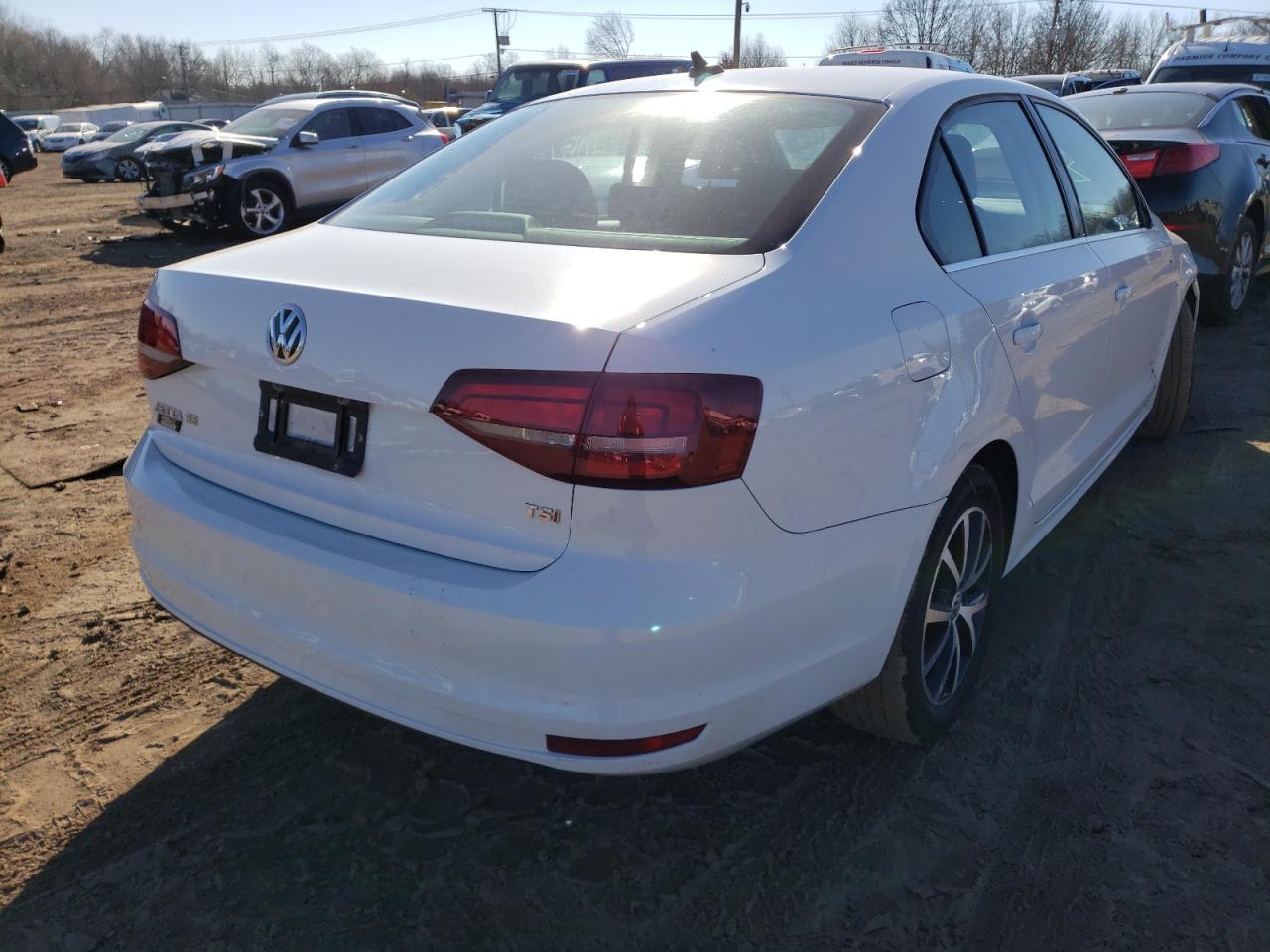 Photo 4 from auction – 2018 VOLKSWAGEN JETTA SE with VIN 3VWDB7AJ2JM263257