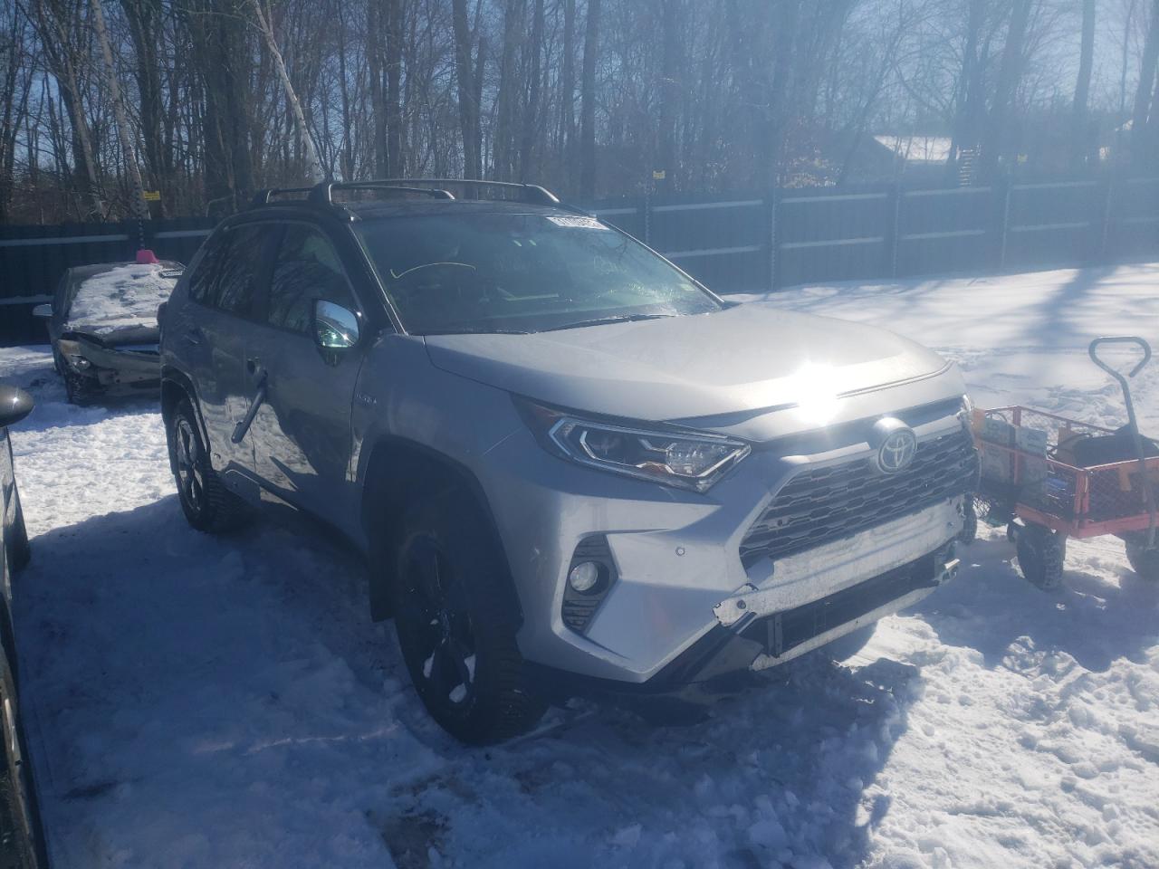 TOYOTA RAV4 XSE 2020 with VIN JTMEWRFV0LD525066 - Photo from auction