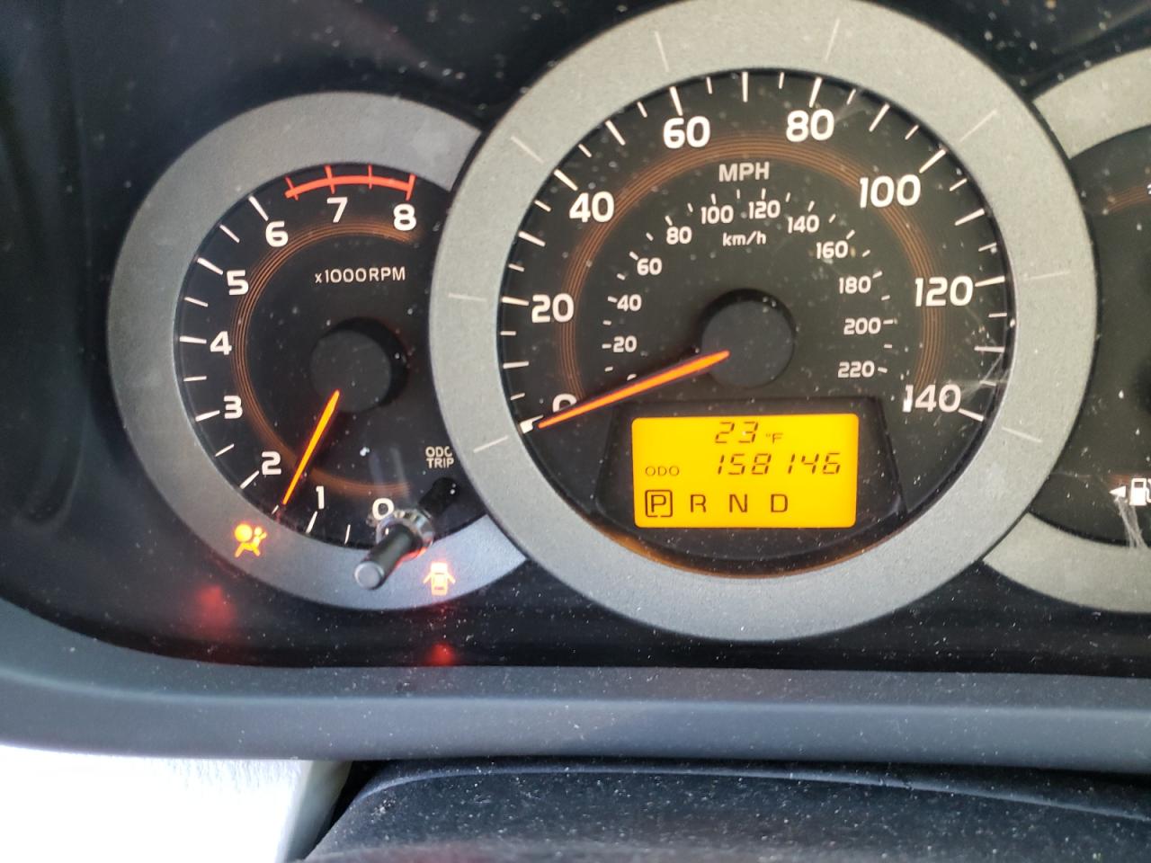 Photo 8 from auction – 2009 TOYOTA RAV4 with VIN JTMBF33V69D017634