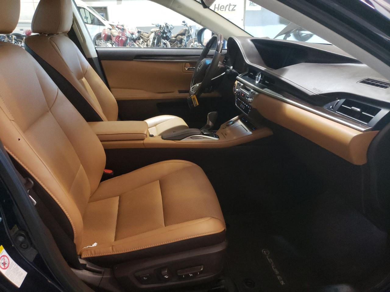 Photo 5 from auction – 2017 LEXUS ES 350 with VIN 58ABK1GG9HU053199