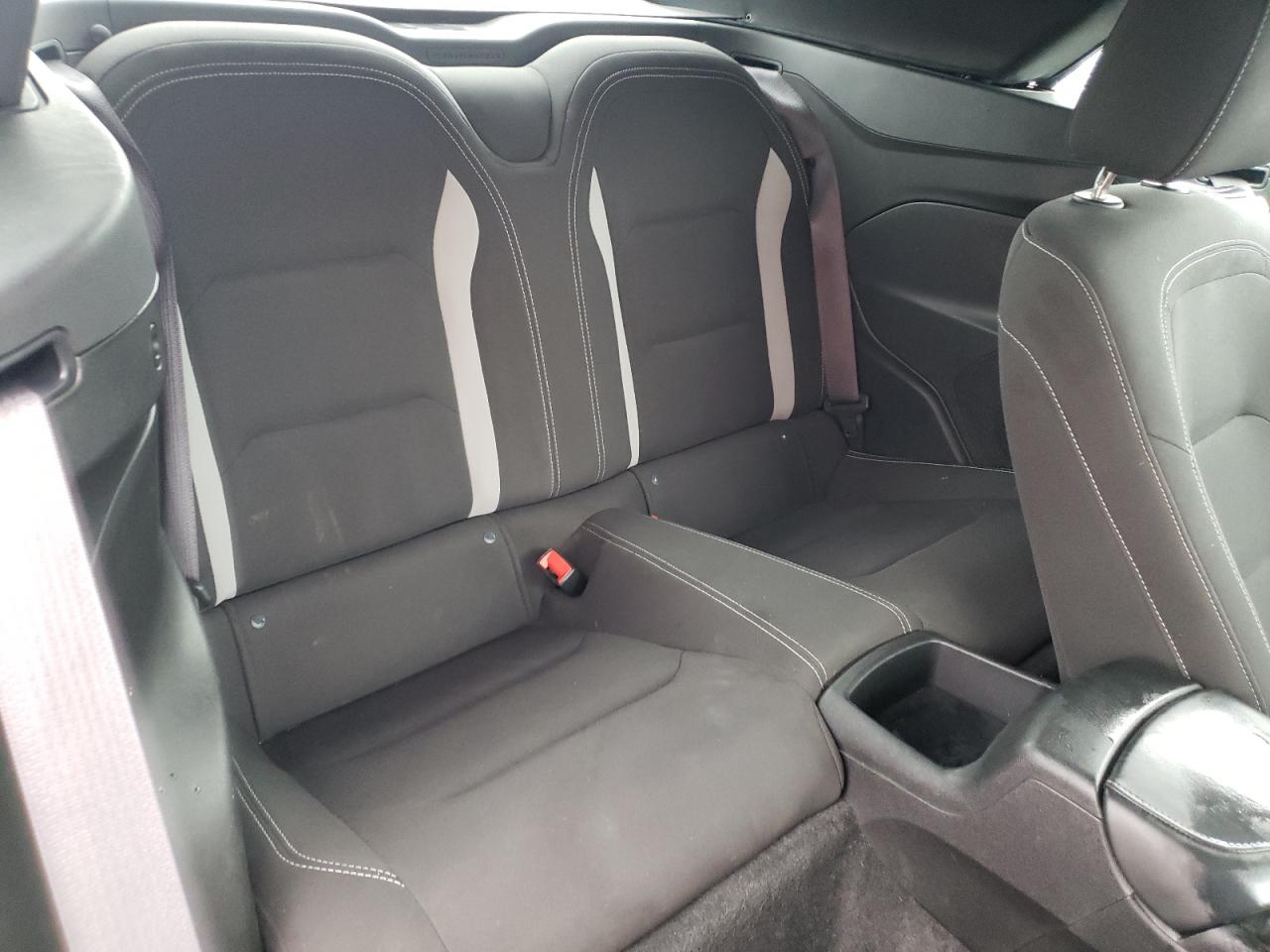 Photo 6 from auction – 2017 CHEVROLET CAMARO LT with VIN 1G1FB3DS3H0167555