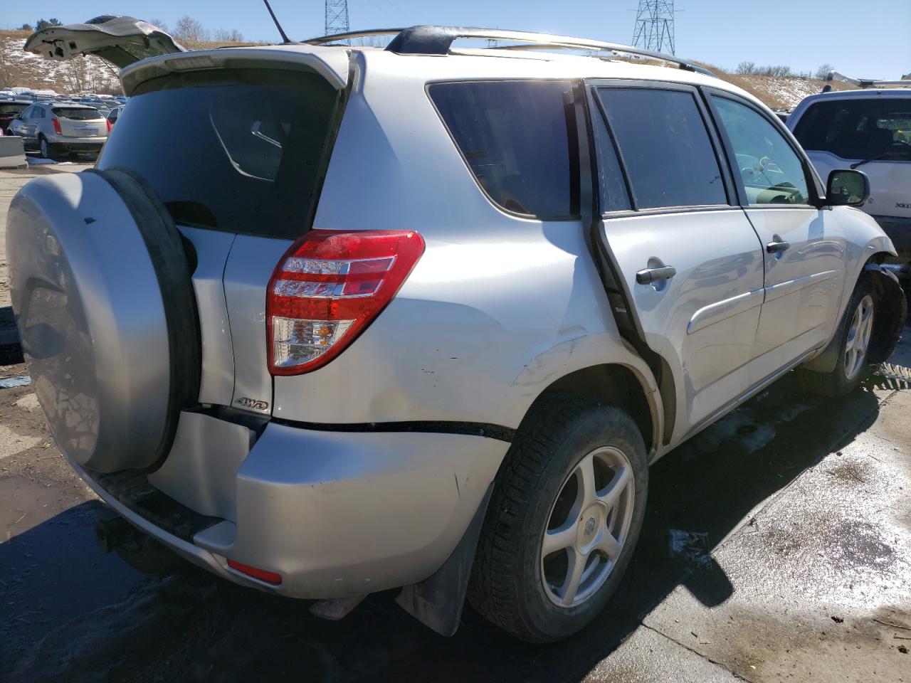 Photo 4 from auction – 2011 TOYOTA RAV4 with VIN 2T3BF4DV5BW165769