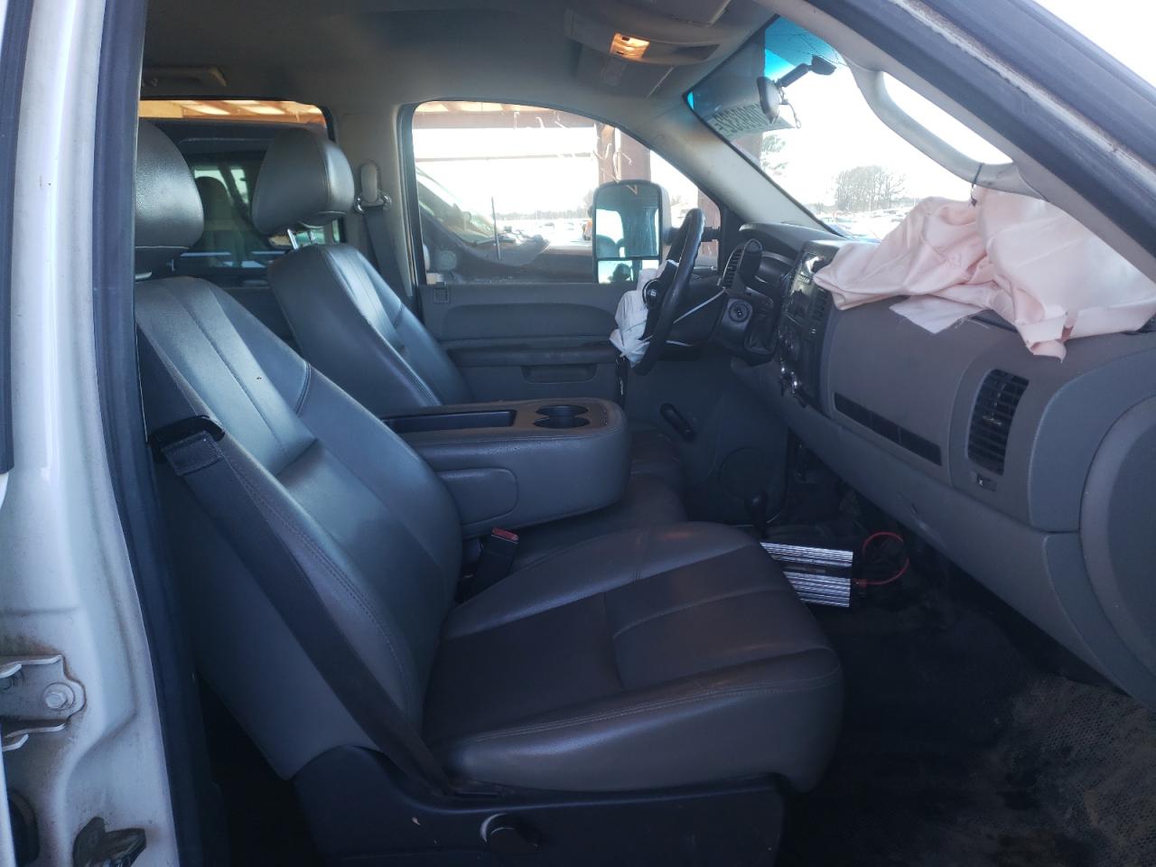 Photo 5 from auction – 2013 CHEVROLET SILVERADO with VIN 1GC1KVC83DF232768