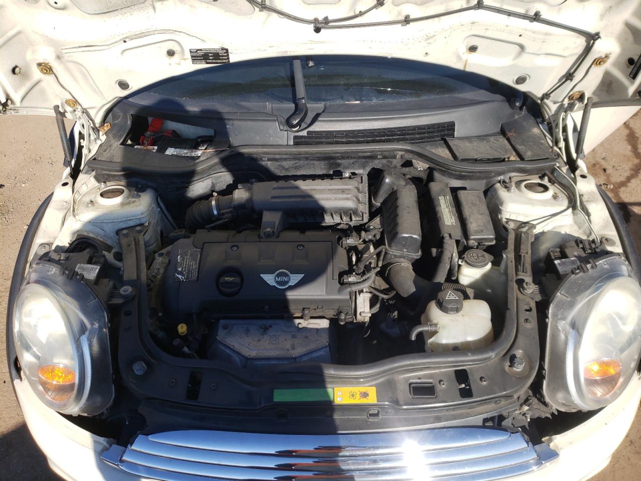 Photo 7 from auction – 2011 MINI COOPER with VIN WMWSU3C54BTX96207