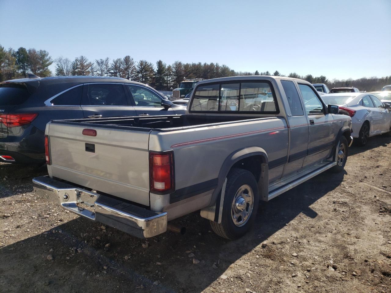 Photo 4 from auction – 1995 DODGE DAKOTA with VIN 1B7GL23X9SS359154