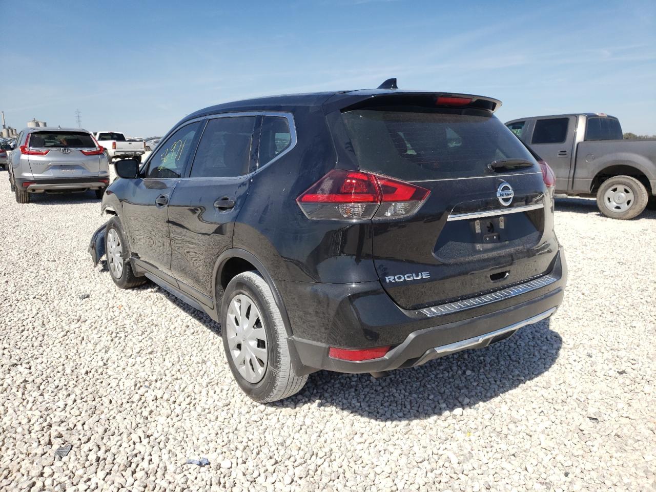 Photo 3 from auction – 2018 NISSAN ROGUE S with VIN 5N1AT2MT8JC723960