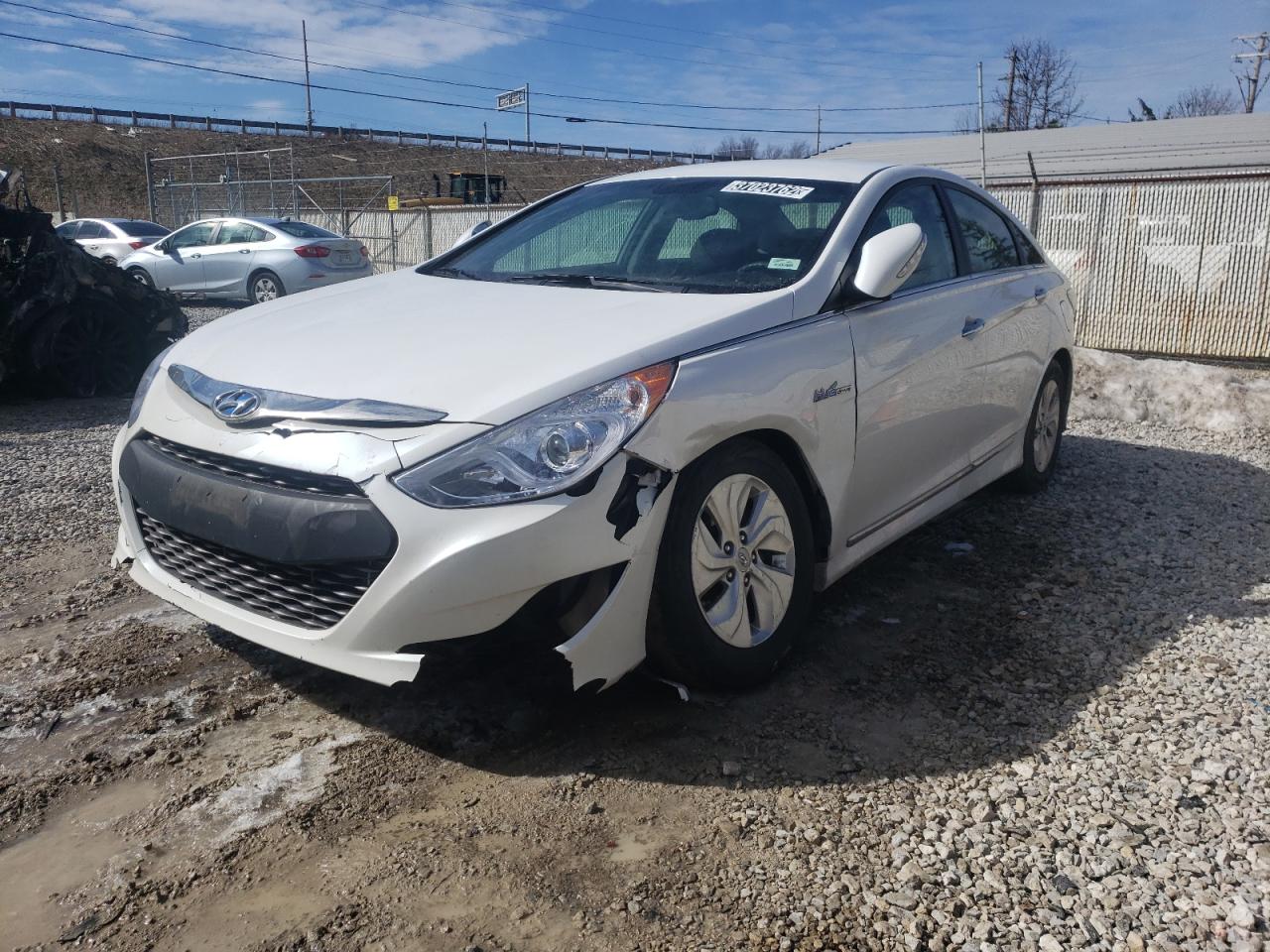 Photo 9 from auction – 2014 HYUNDAI SONATA HYB with VIN KMHEC4A45EA117818