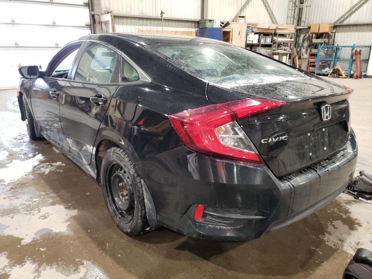Photo 3 from auction – 2018 HONDA CIVIC LX with VIN 2HGFC2E58JH018052