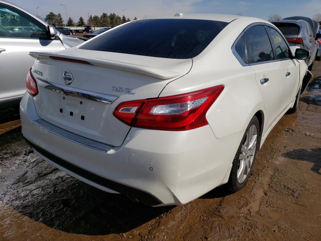Photo 4 from auction – 2017 NISSAN ALTIMA 3.5 with VIN 1N4BL3APXHC166586