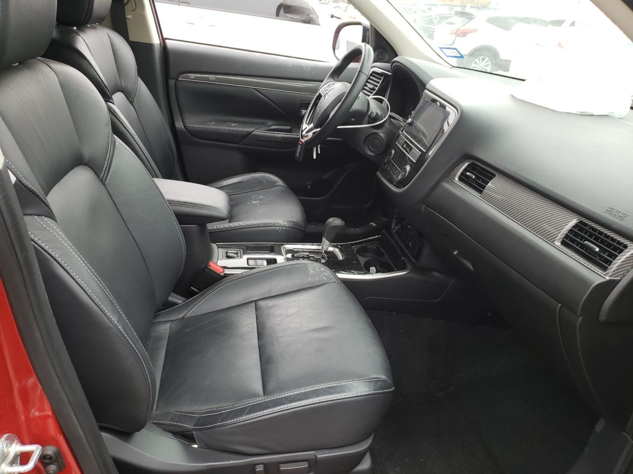 Photo 5 from auction – 2019 MITSUBISHI OUTLANDER with VIN JA4AD3A35KZ035290
