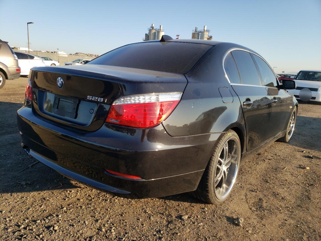 Photo 4 from auction – 2009 BMW 528 I with VIN WBANU535X9C123165
