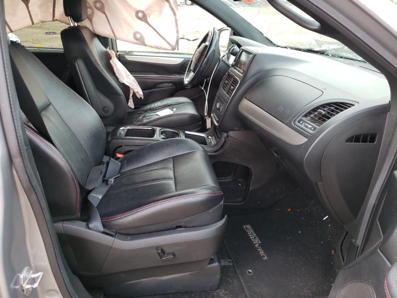 Photo 5 from auction – 2015 DODGE GRAND CARA with VIN 2C4RDGEG3FR592986