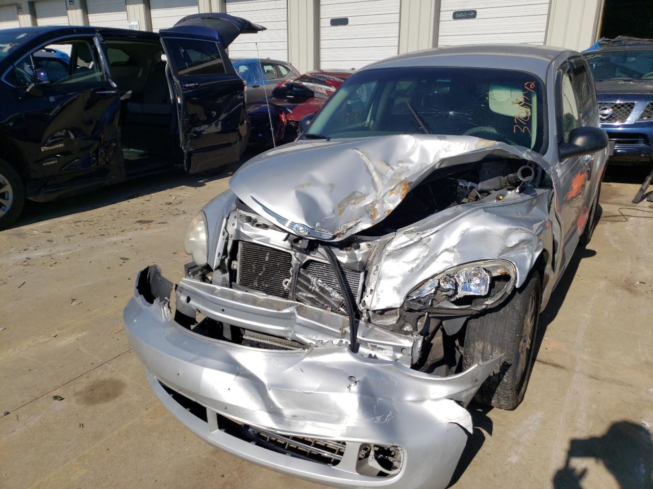 Фото 2 с аукциона – 2007 CHRYSLER PT CRUISER с VIN 3A4FY58B17T526537