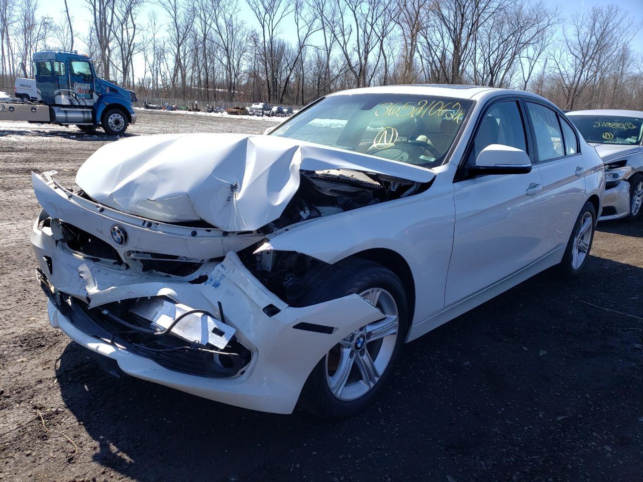 Photo 2 from auction – 2013 BMW 3 SERIES with VIN WBA3B5C57DF592167