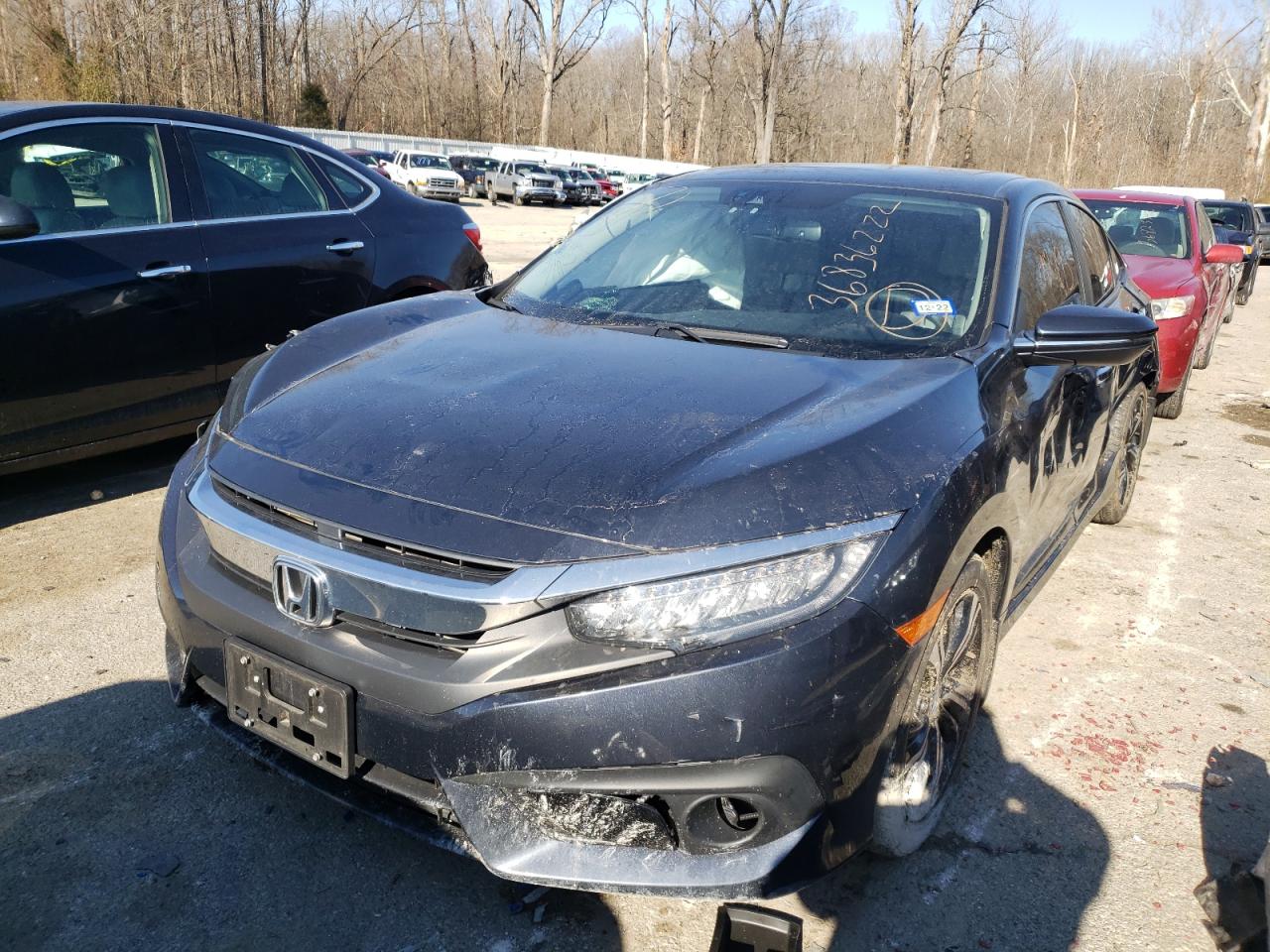 Photo 2 from auction – 2018 HONDA CIVIC TOUR with VIN JHMFC1F96JX044203