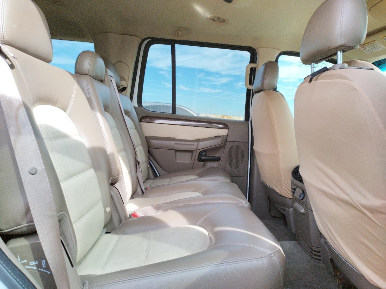Photo 6 from auction – 2003 FORD EXPLORER E with VIN 1FMZU64K83UC48032