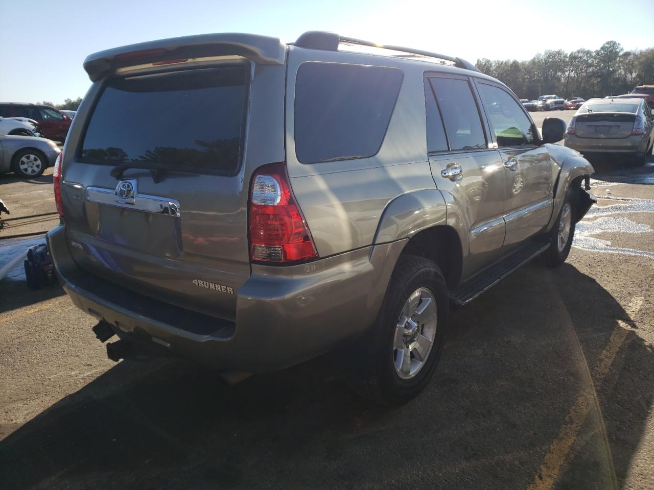 Photo 4 from auction – 2007 TOYOTA 4RUNNER SR with VIN JTEZU14R278076546