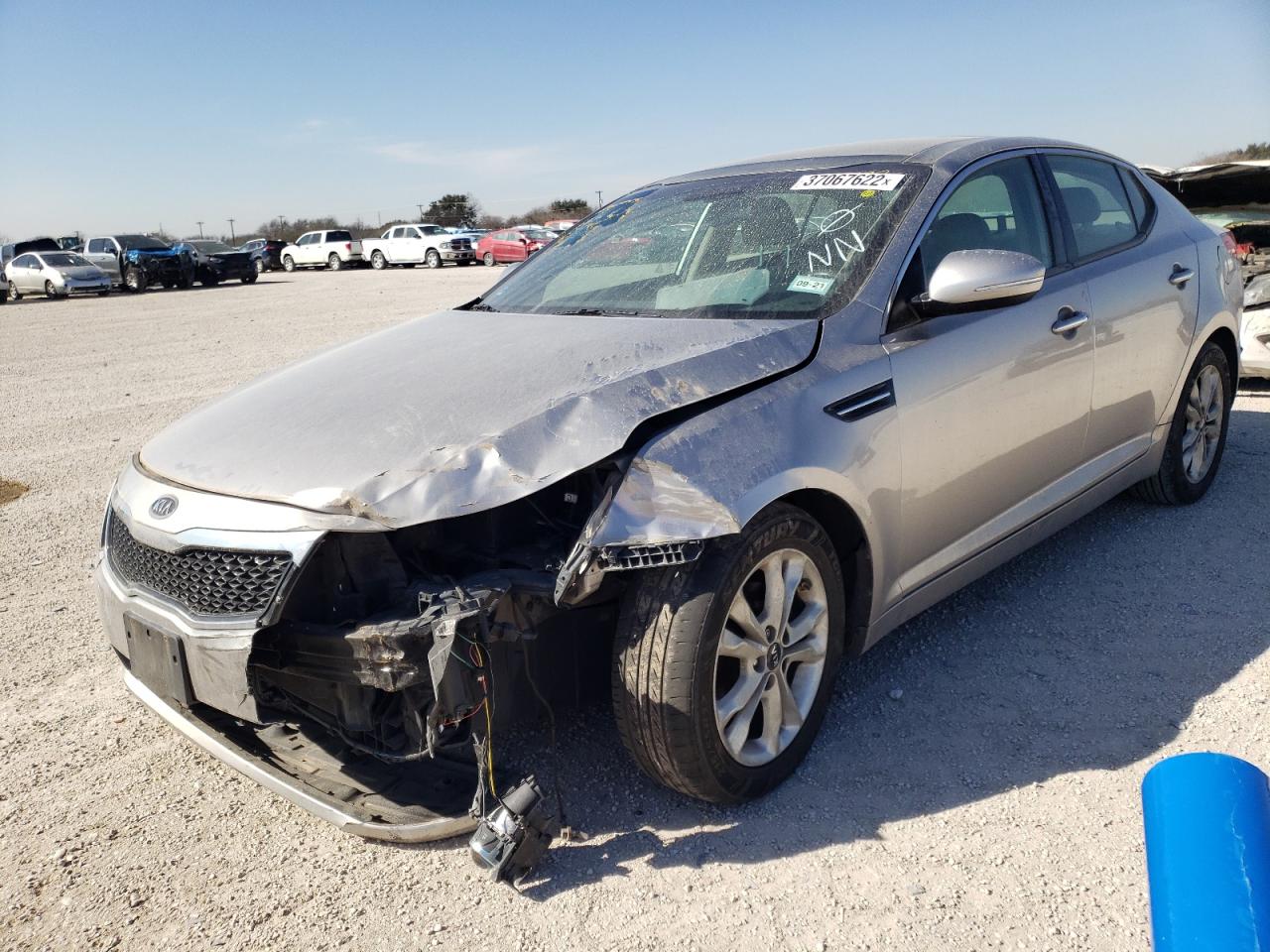 Photo 2 from auction – 2011 KIA OPTIMA EX with VIN KNAGN4A75B5098920