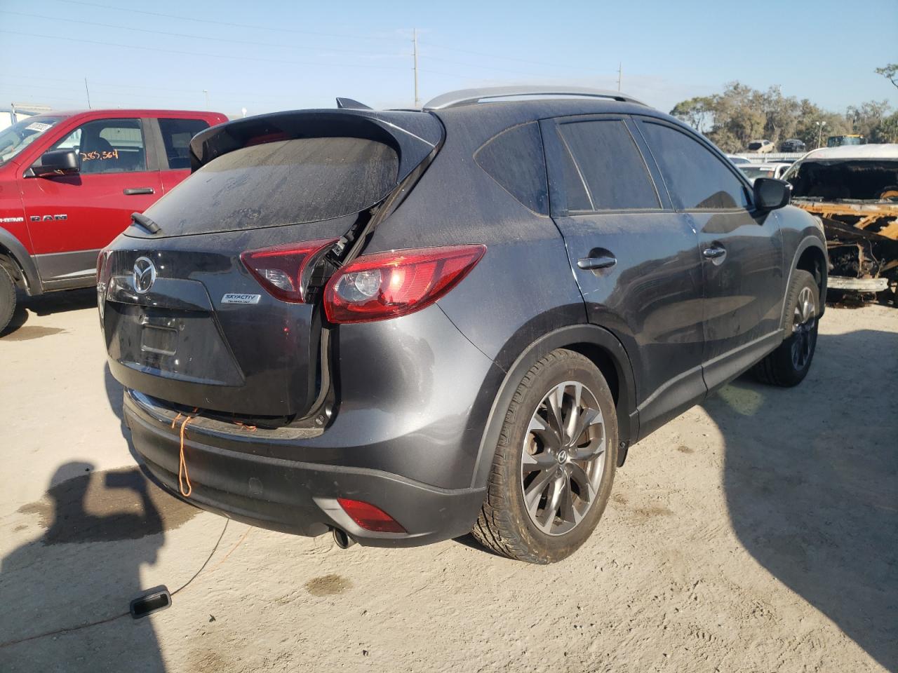 Photo 4 from auction – 2016 MAZDA CX-5 GT with VIN JM3KE2DY4G0887657