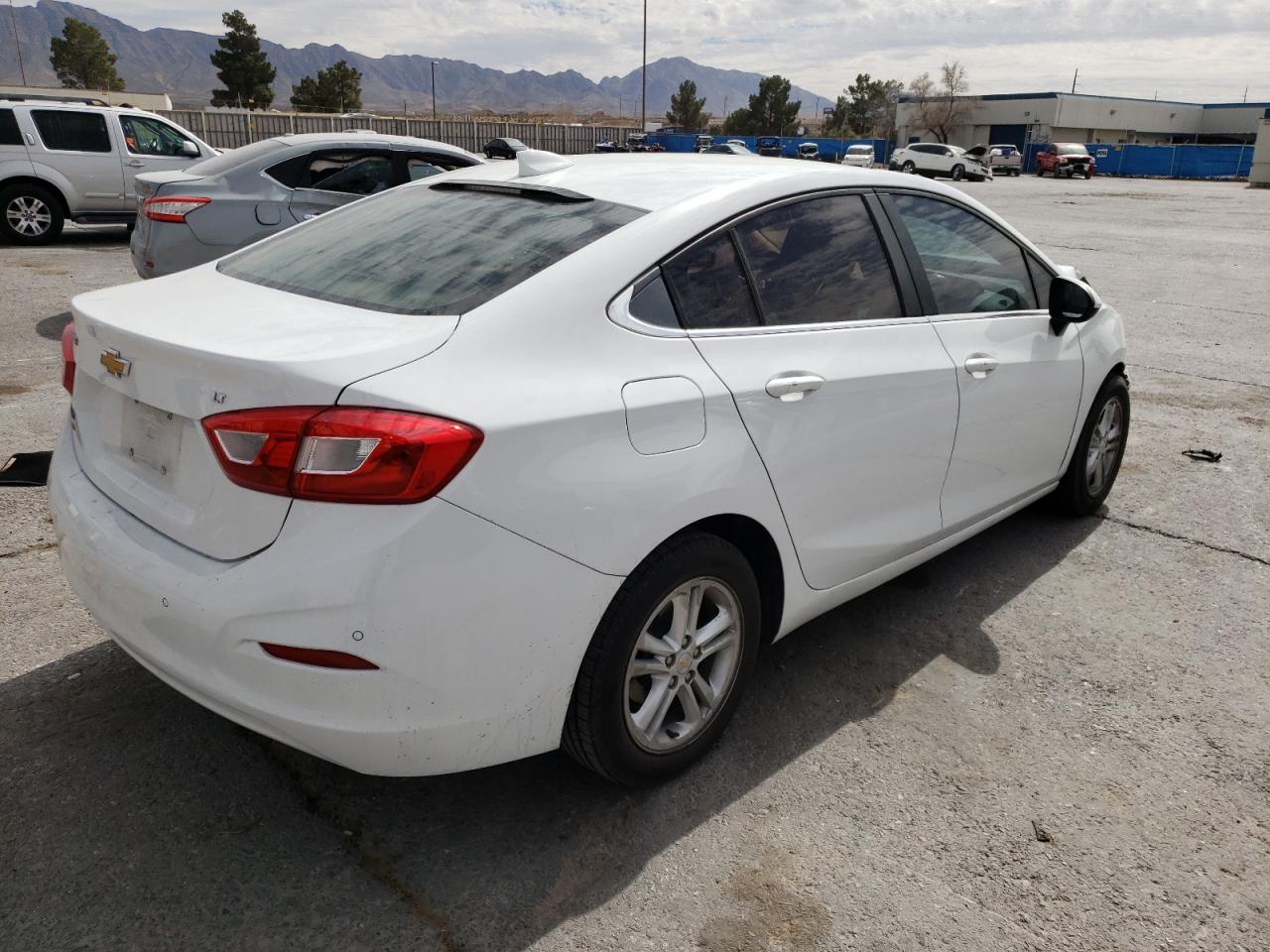 Photo 4 from auction – 2016 CHEVROLET CRUZE LT with VIN 1G1BE5SM2G7233556