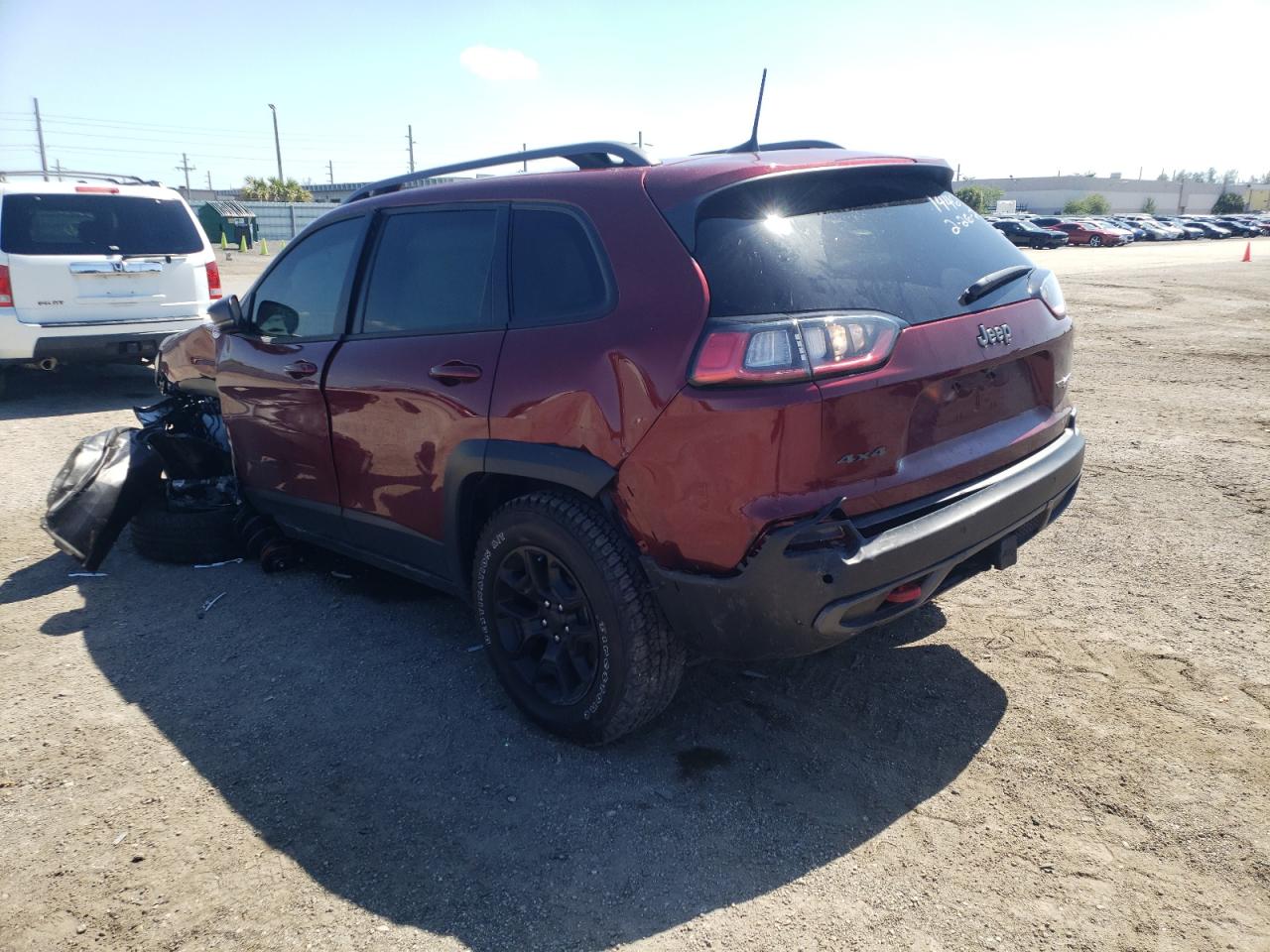 Photo 3 from auction – 2021 JEEP CHEROKEE T with VIN 1C4PJMBX0MD191446