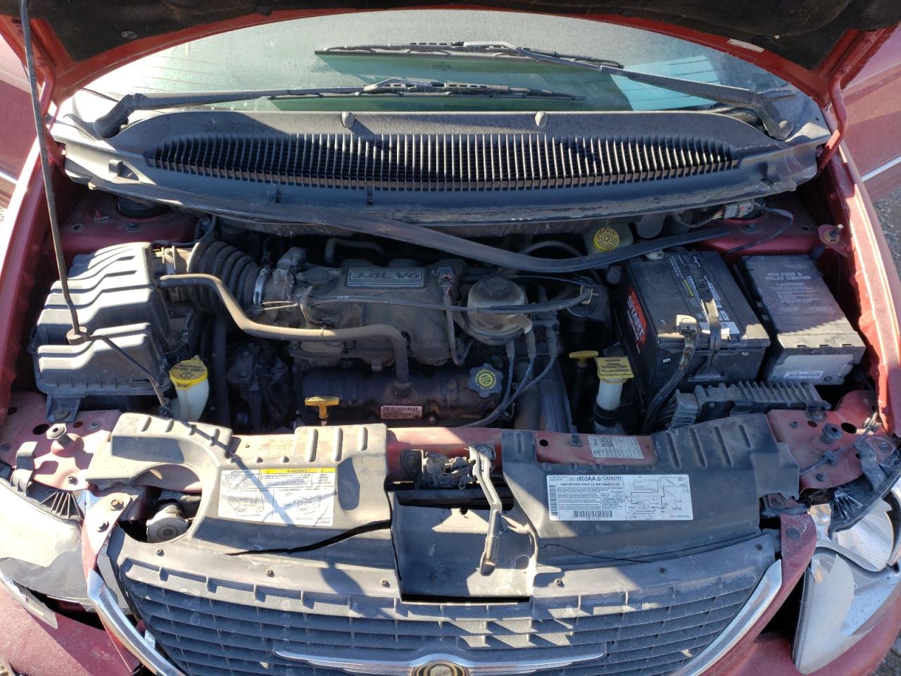 Photo 7 from auction – 2002 CHRYSLER TOWN & COU with VIN 2C8GP54LX2R590839
