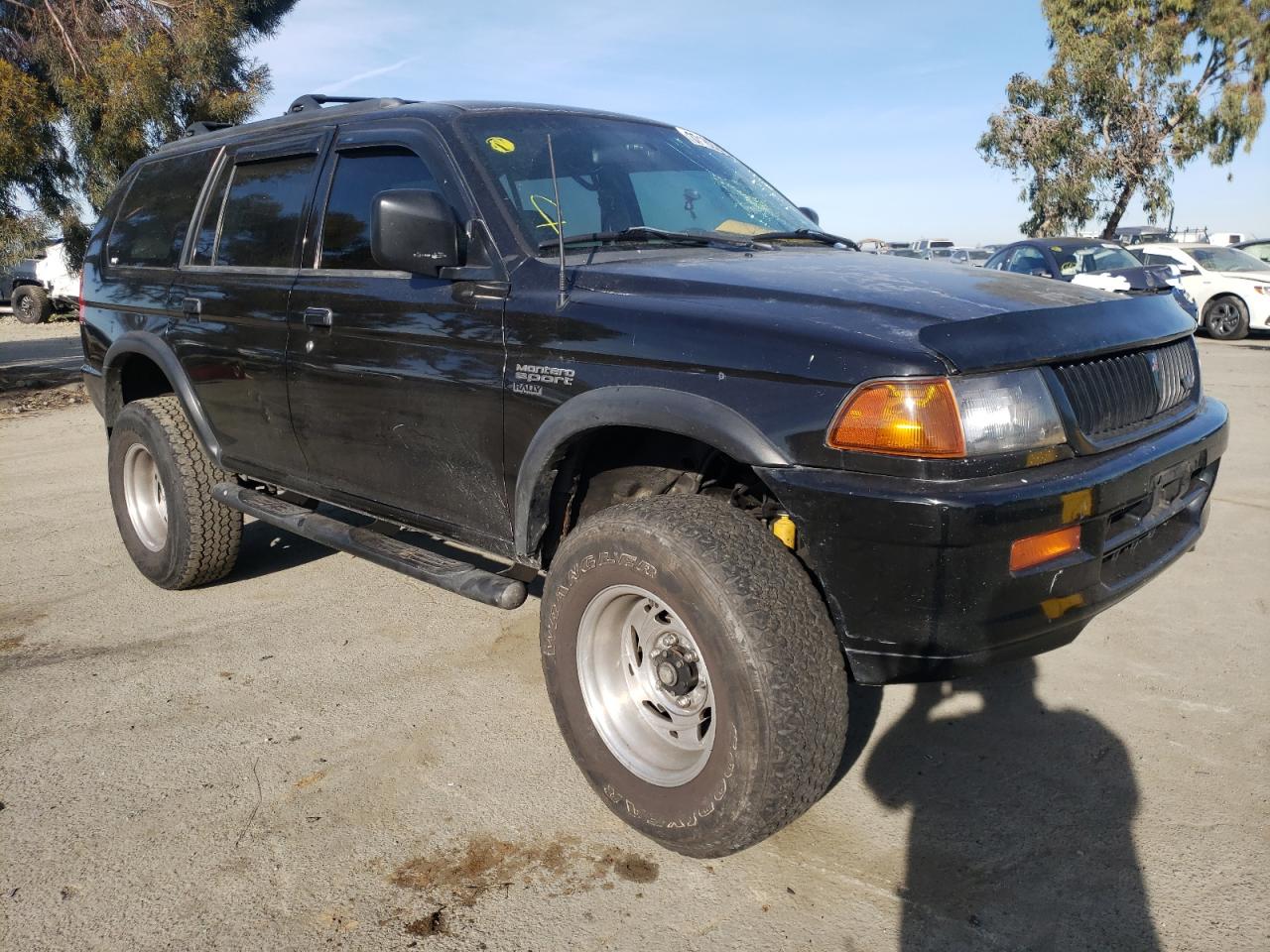 Photo 1 from auction – 1999 MITSUBISHI MONTERO SP with VIN JA4MT31H1XP034457
