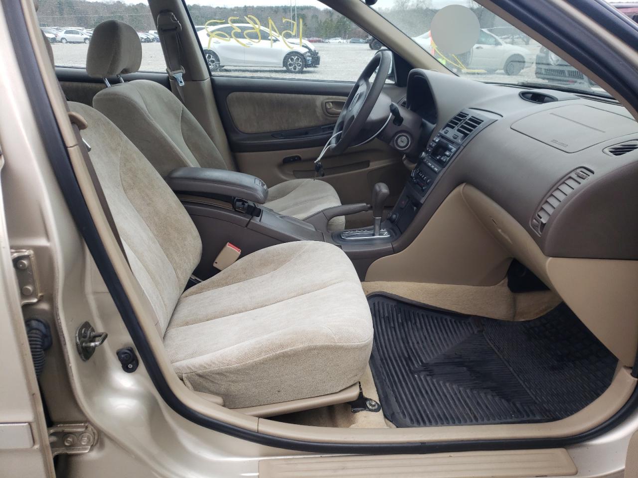 Photo 5 from auction – 2001 NISSAN MAXIMA GXE with VIN JN1CA31D51T618947