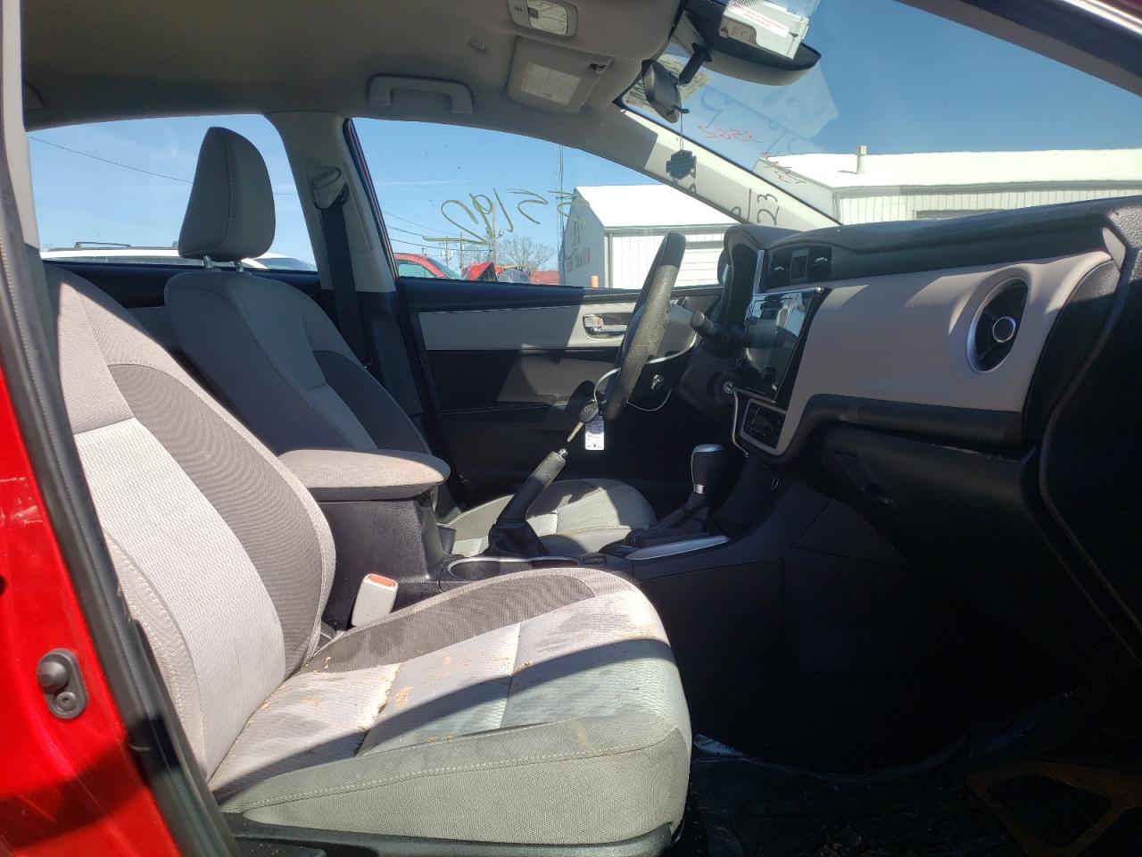 Photo 5 from auction – 2019 TOYOTA COROLLA L with VIN 2T1BURHE6KC213562