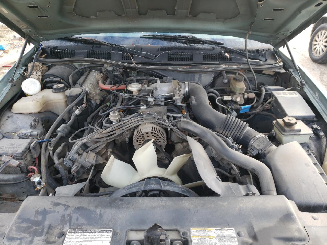 Photo 7 from auction – 1997 FORD CROWN VICT with VIN 2FALP71W6VX116550