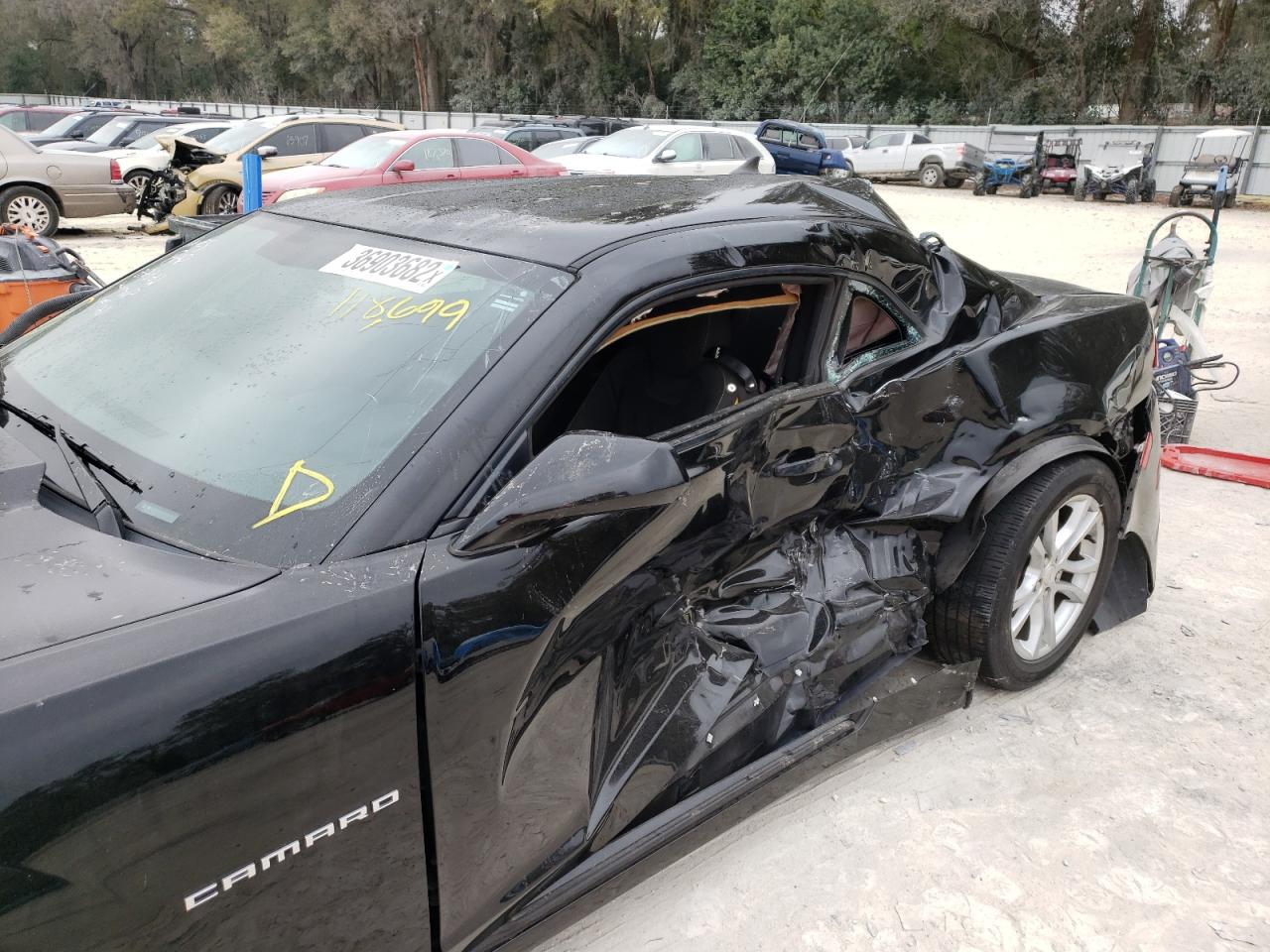 Photo 9 from auction – 2014 CHEVROLET CAMARO LS with VIN 2G1FA1E31E9174181