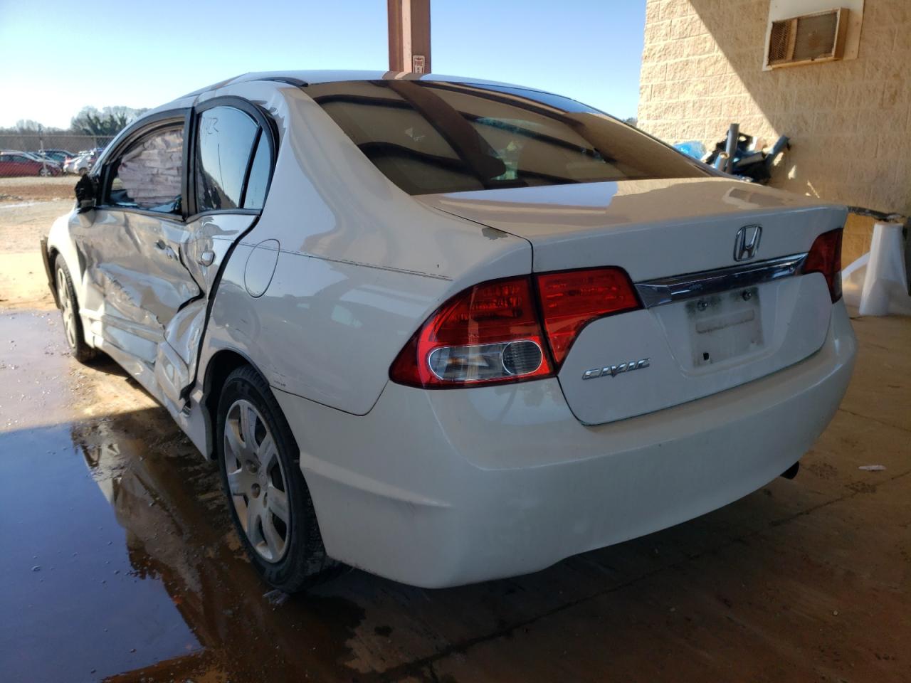 Photo 3 from auction – 2011 HONDA CIVIC LX with VIN 19XFA1F57BE032826