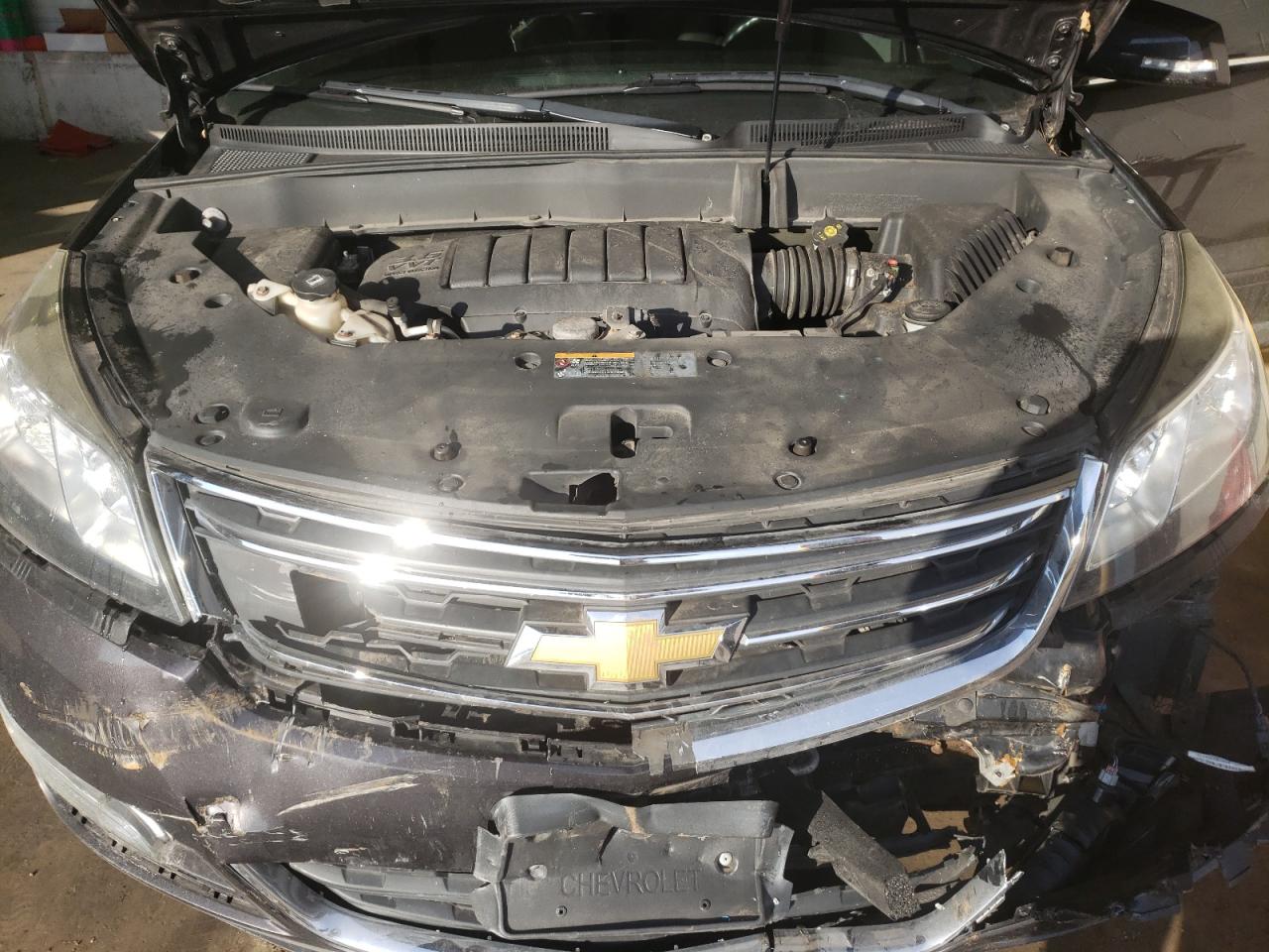 Photo 7 from auction – 2015 CHEVROLET TRAVERSE L with VIN 1GNKRGKD8FJ270224