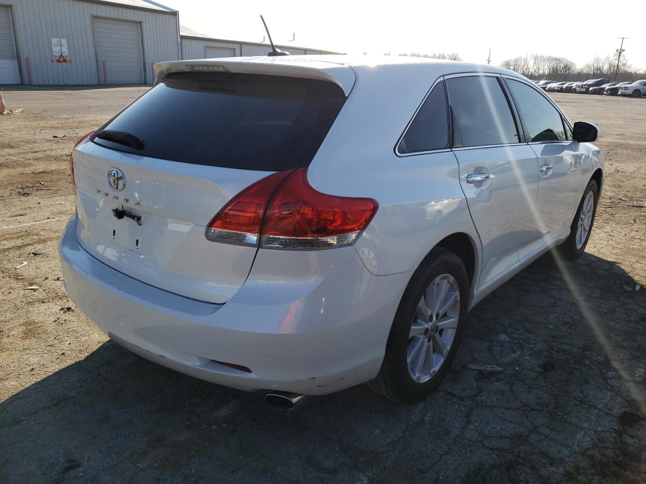 Photo 4 from auction – 2011 TOYOTA VENZA with VIN 4T3ZA3BB0BU040498