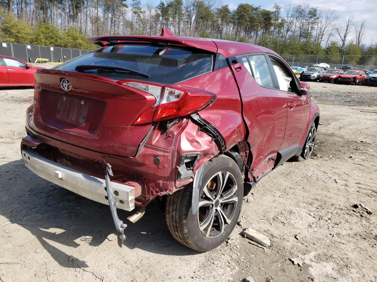 Photo 4 from auction – 2019 TOYOTA C-HR XLE with VIN NMTKHMBX0KR090364