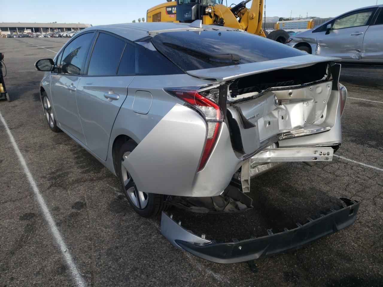 Photo 3 from auction – 2016 TOYOTA PRIUS with VIN JTDKARFU2G3006606