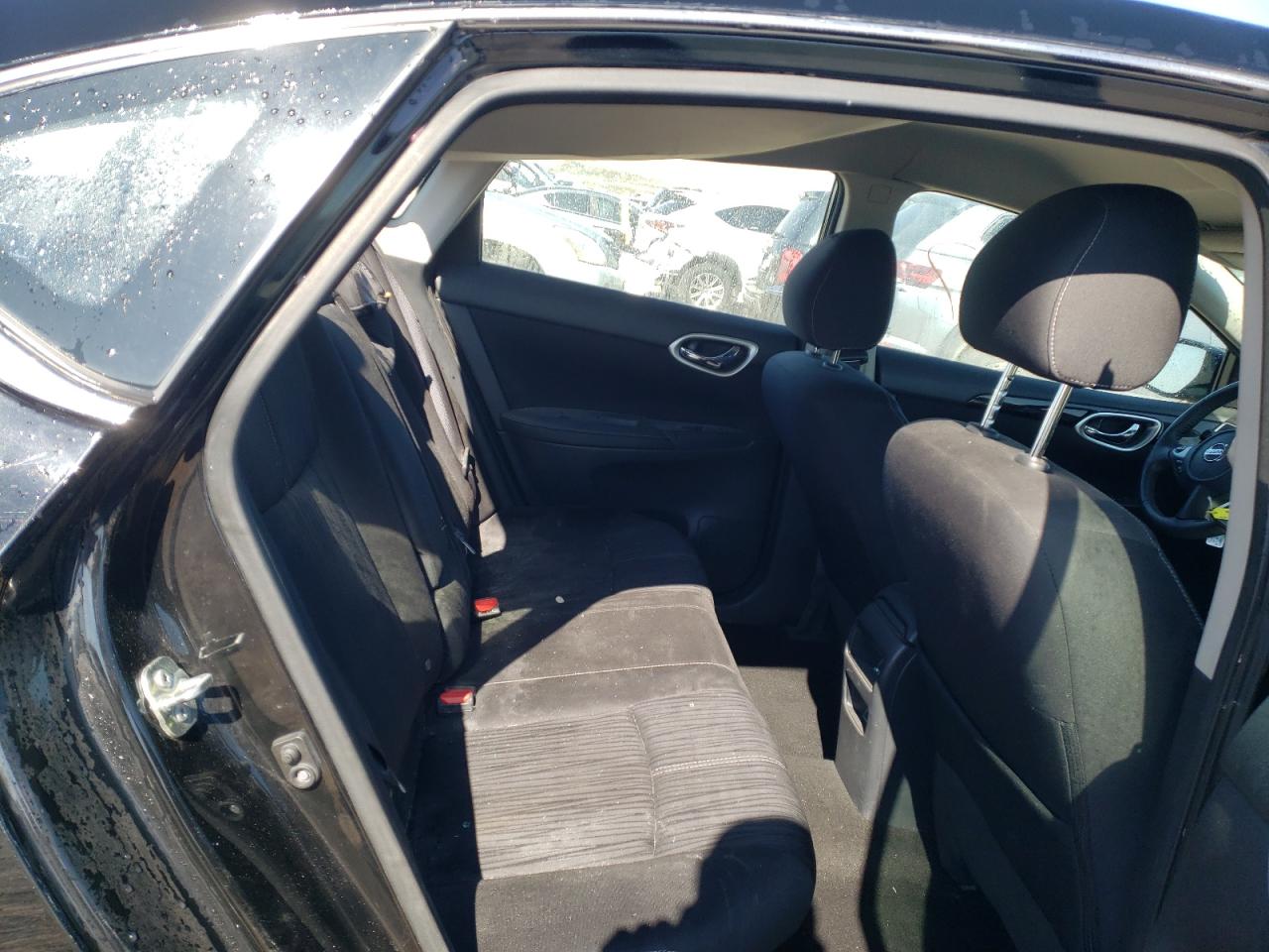 Photo 6 from auction – 2017 NISSAN SENTRA S with VIN 3N1AB7AP1HY350566
