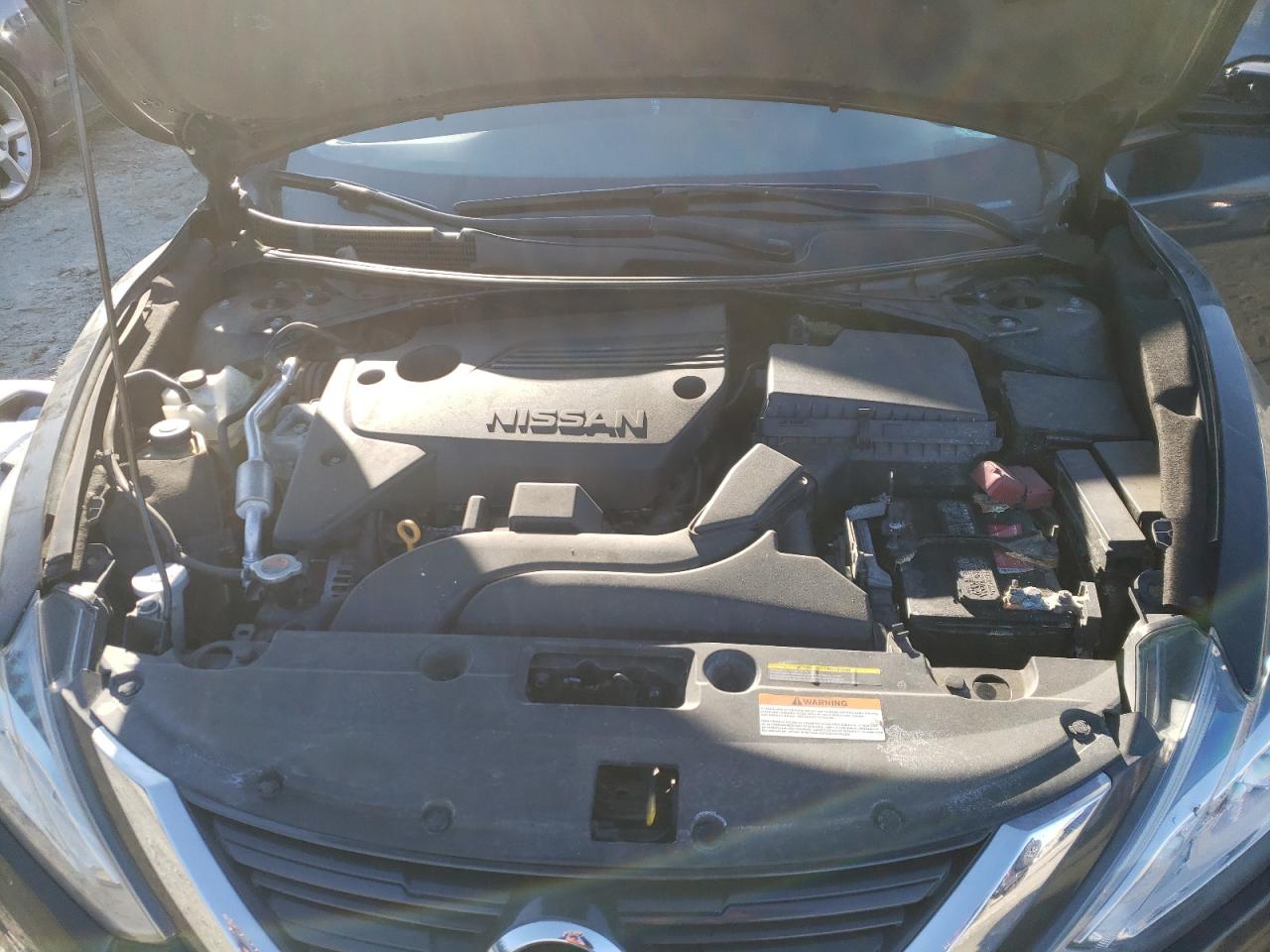 Photo 7 from auction – 2016 NISSAN ALTIMA 2.5 with VIN 1N4AL3AP3GN352047