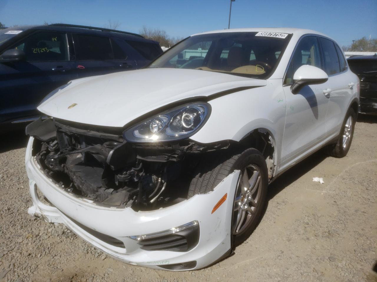 Photo 2 from auction – 2016 PORSCHE CAYENNE with VIN WP1AA2A25GLA05411